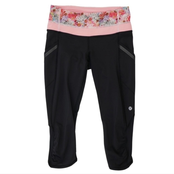 LULULEMON Run a Marathon Crops - Picture 6 of 6